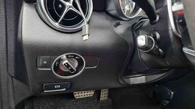 Mercedes-Benz SLK-Class