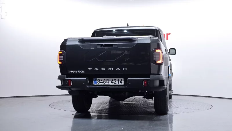 Kia Tasman