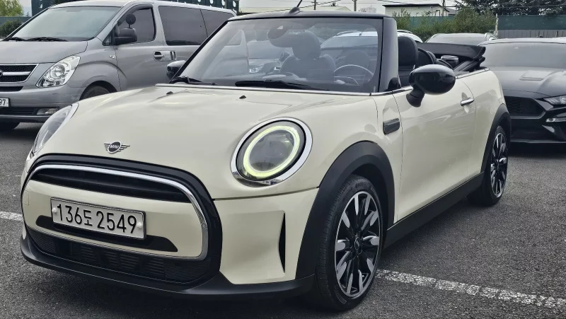 MINI Cooper Convertible