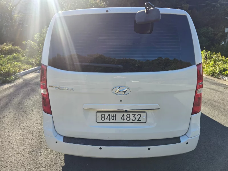 Hyundai Starex