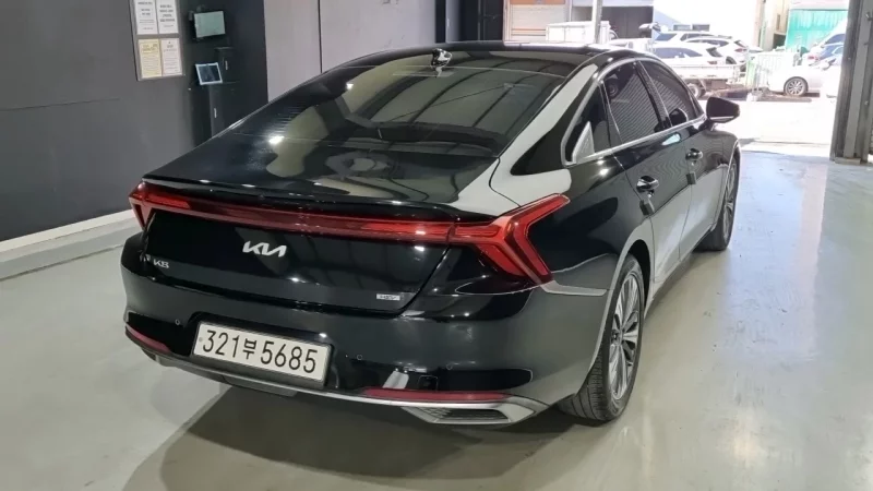 Kia K8