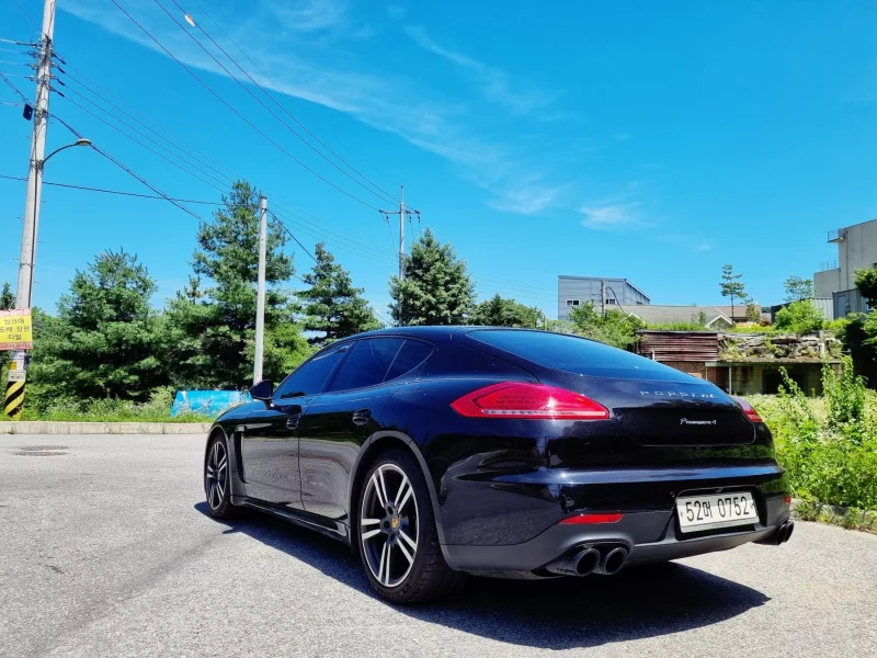 Porsche PANAMERA
