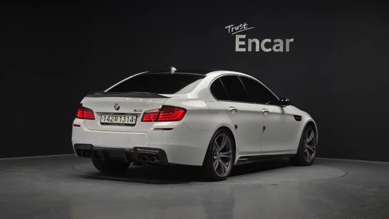 BMW M5