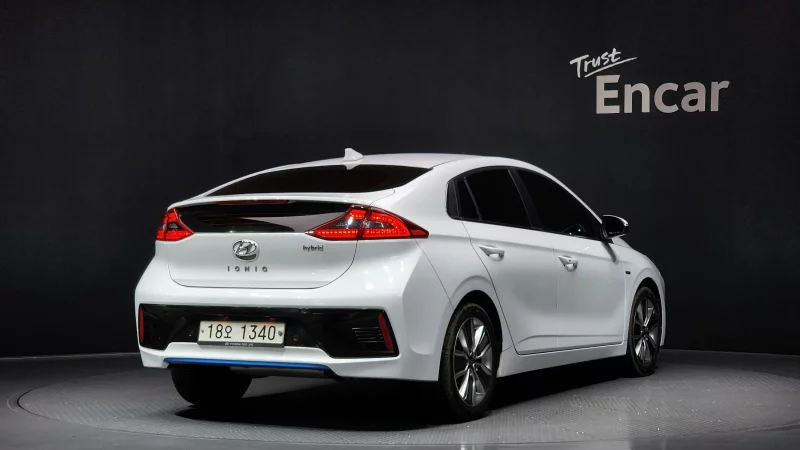 Hyundai Ioniq