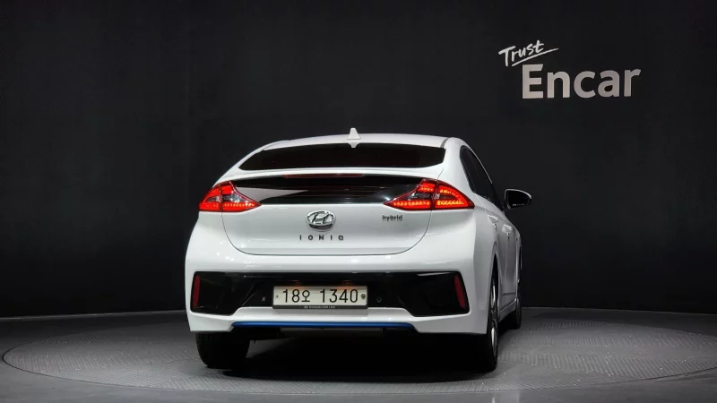 Hyundai Ioniq