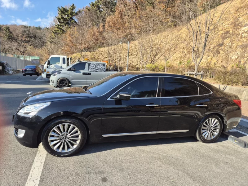 Hyundai Equus