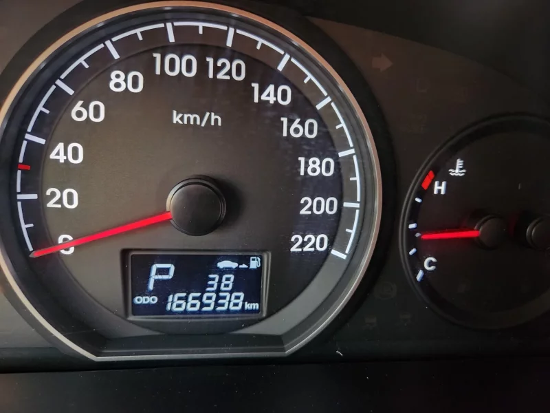 Hyundai Starex