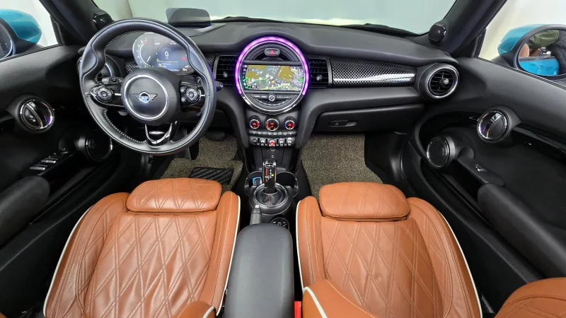 MINI Cooper Convertible