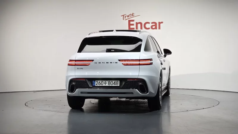 Genesis GV70