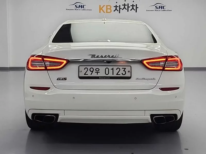 Maserati QUATTROPORTE