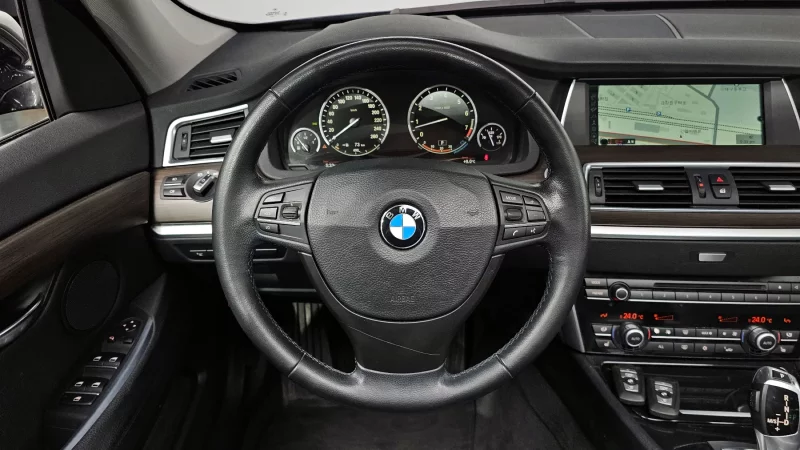 BMW 5-Series Gran Turismo