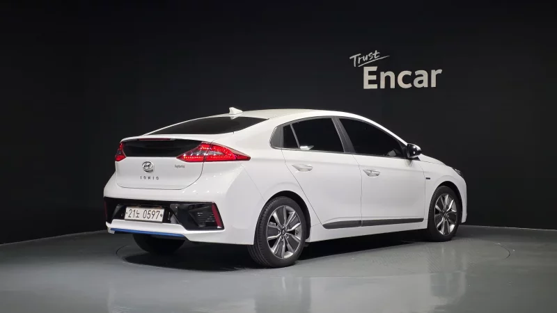 Hyundai Ioniq