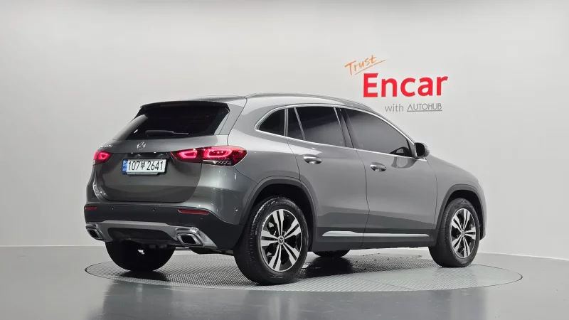 Mercedes-Benz GLA-Class