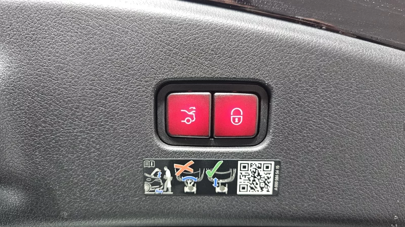 Mercedes-Benz CLE-Class