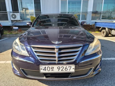Hyundai Genesis