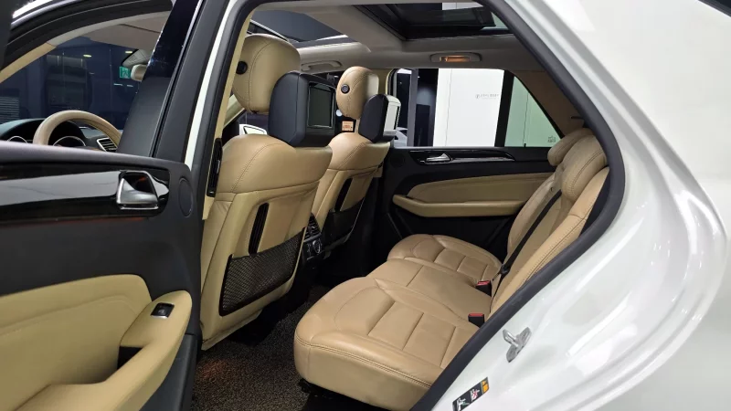 Mercedes-Benz M-class