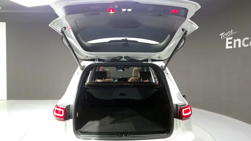 Mercedes-Benz GLB-Class