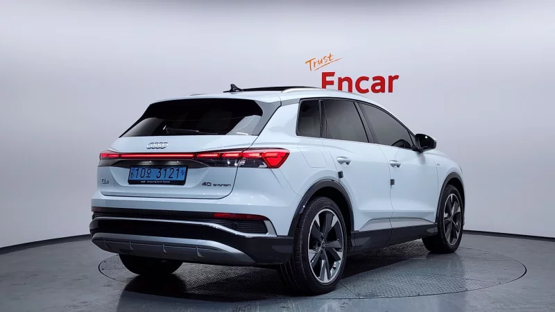 Audi Q4 e-tron