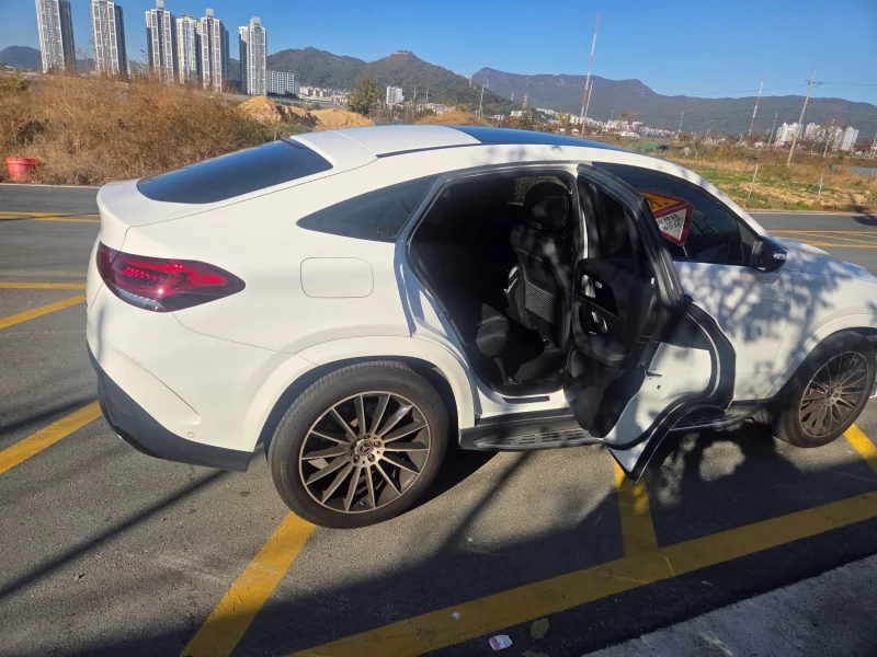 Mercedes-Benz GLE-Class