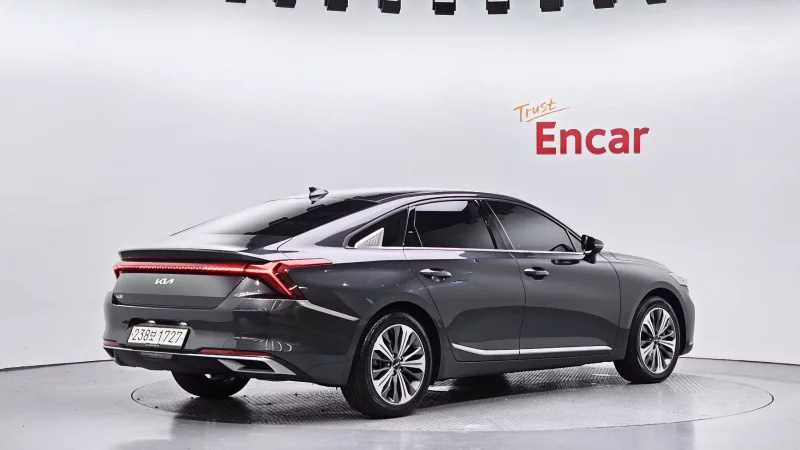 Kia K8