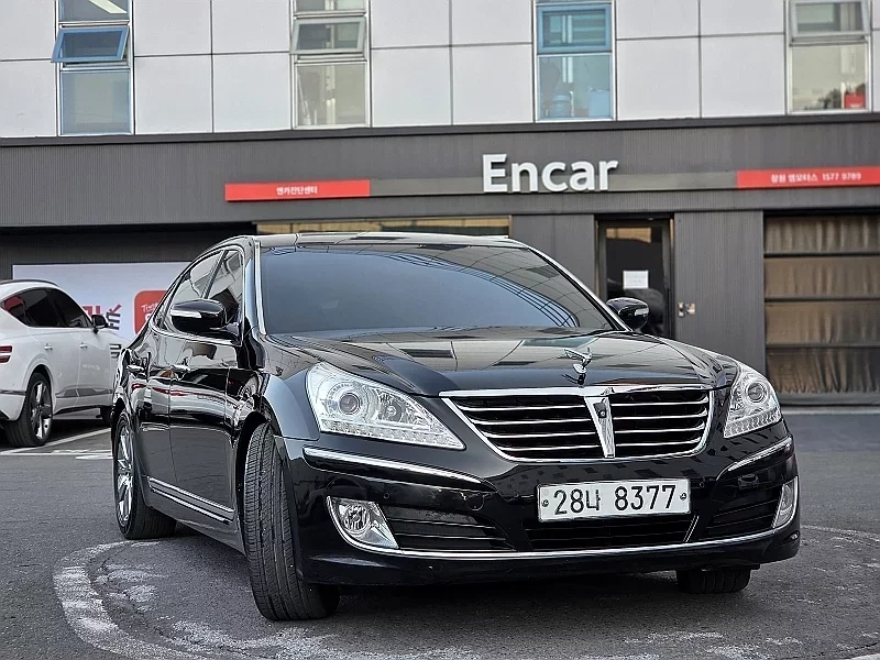 Hyundai Equus