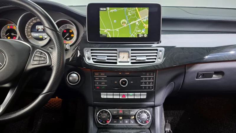 Mercedes-Benz CLS-Class