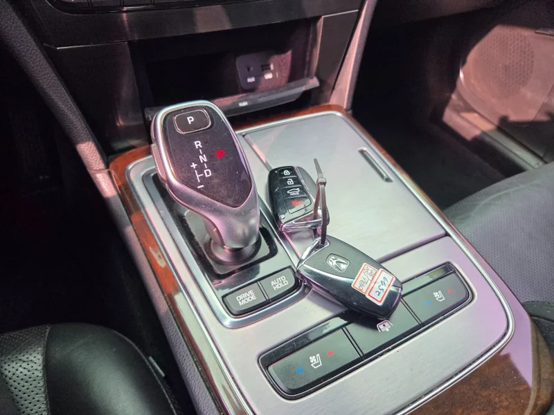Hyundai Equus