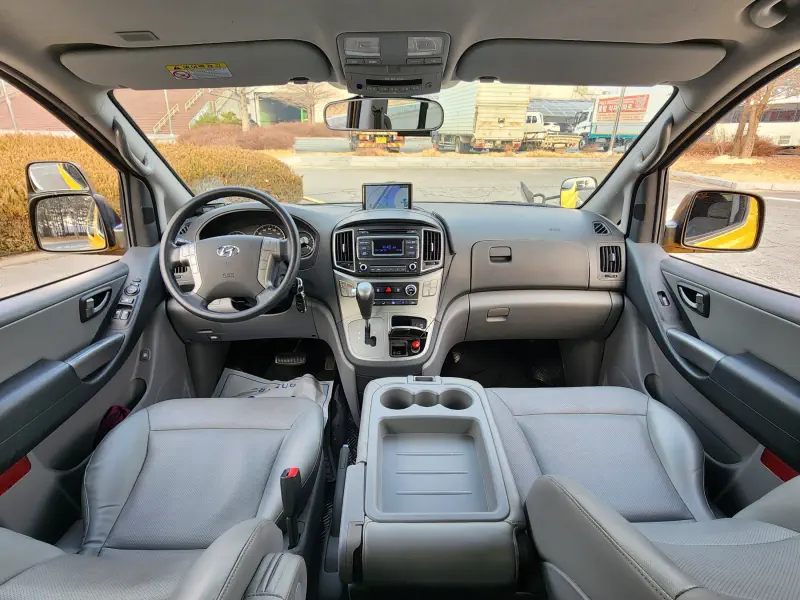 Hyundai Grand Starex
