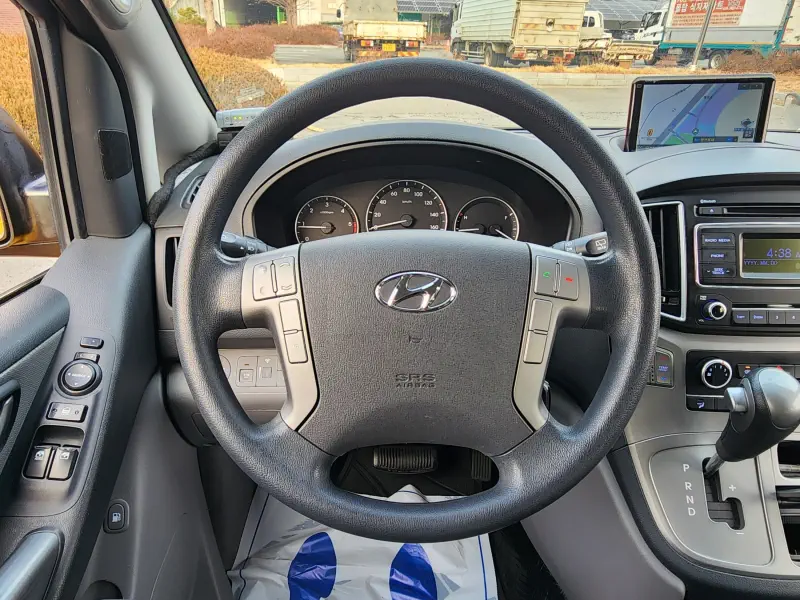 Hyundai Grand Starex