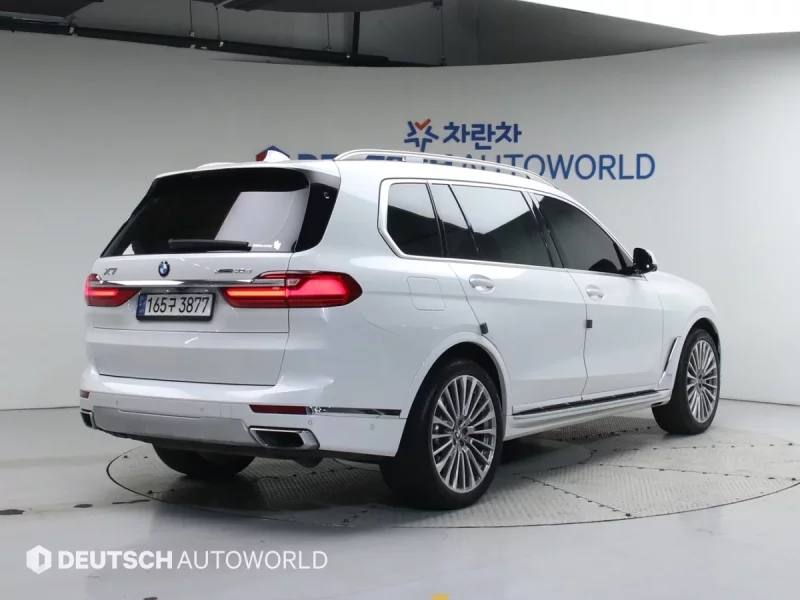 BMW X7