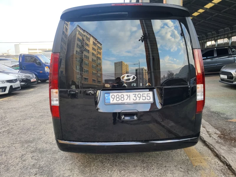 Hyundai Staria