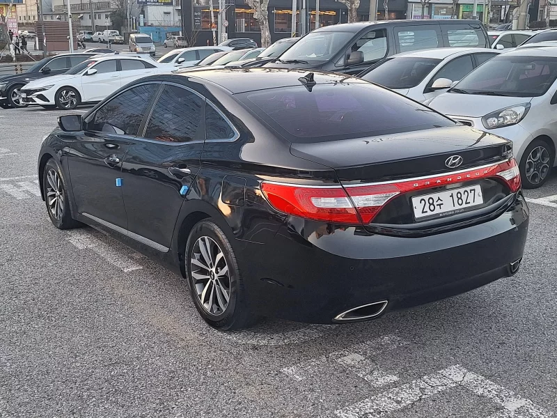 Hyundai Grandeur