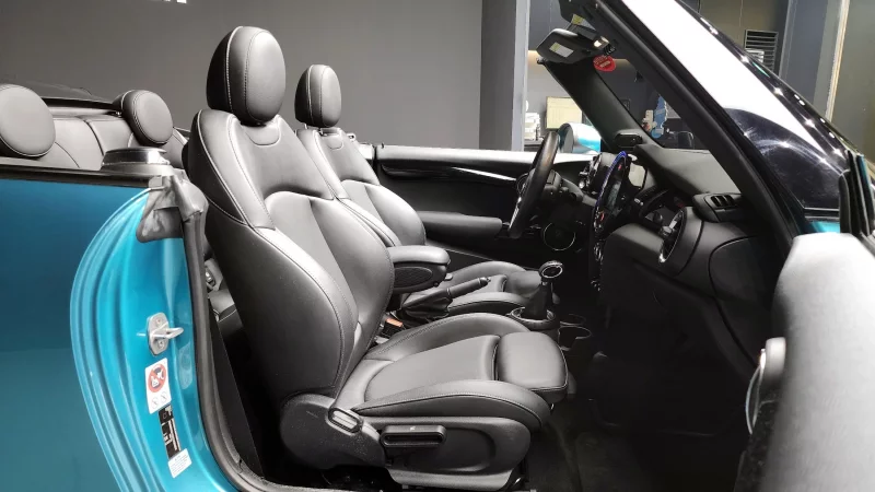 MINI Cooper Convertible