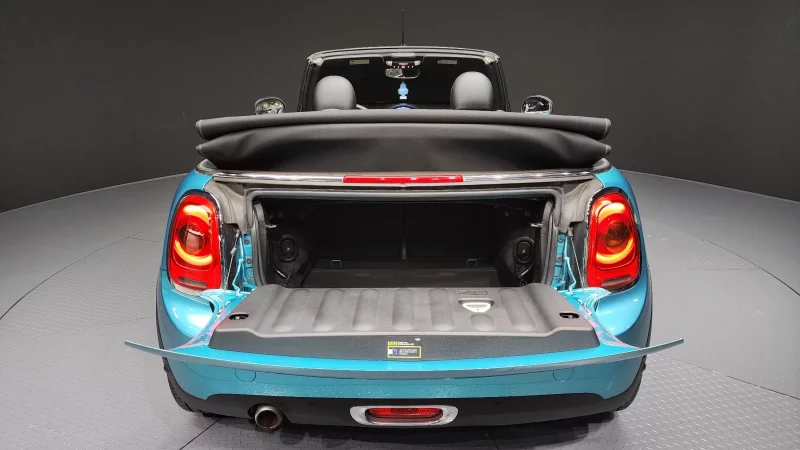MINI Cooper Convertible