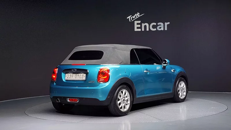 MINI Cooper Convertible