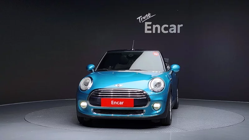 MINI Cooper Convertible