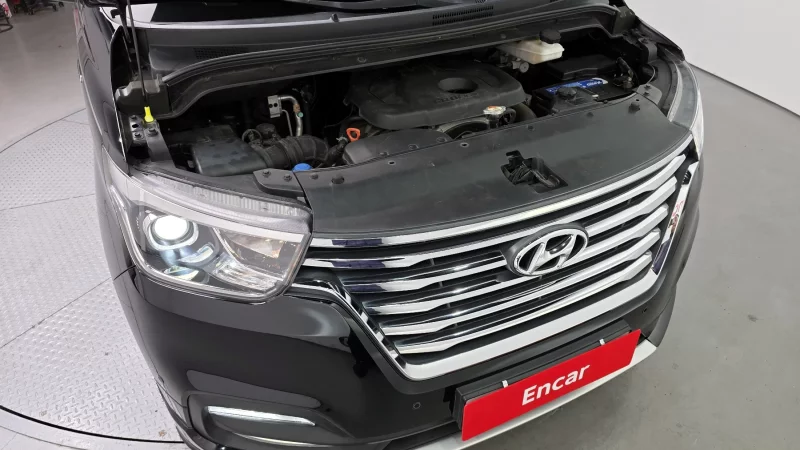 Hyundai Grand Starex