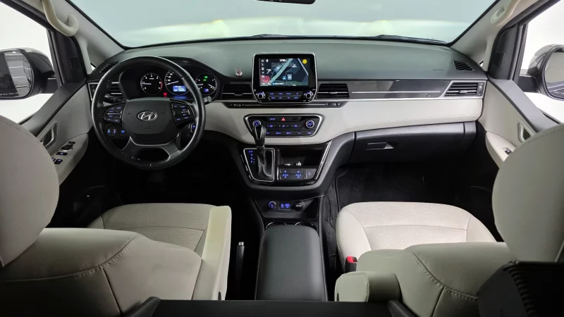 Hyundai Grand Starex