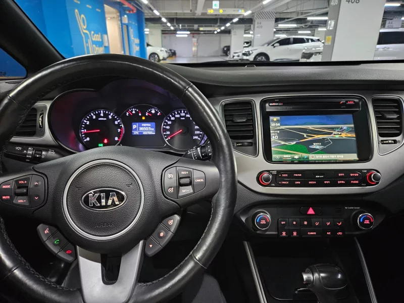 Kia Carens