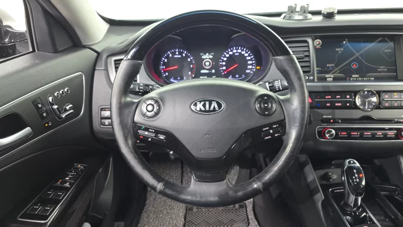 Kia K9