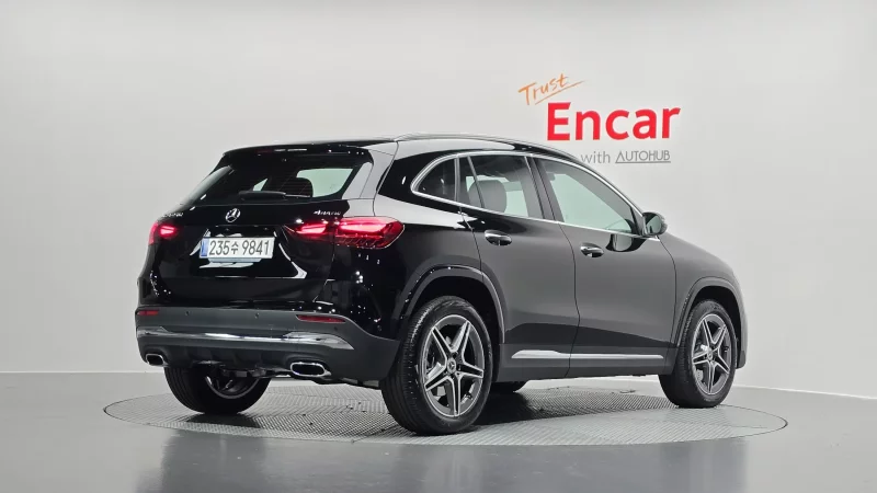 Mercedes-Benz GLA-Class