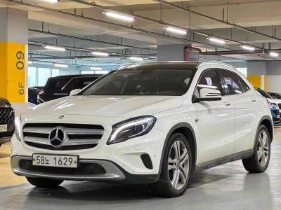 Mercedes-Benz GLA-Class