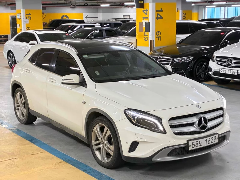 Mercedes-Benz GLA-Class