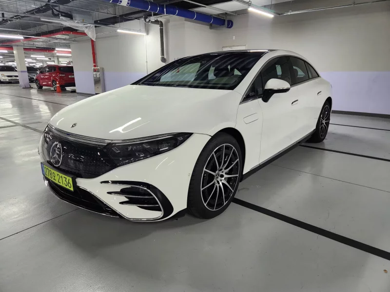Mercedes-Benz EQS