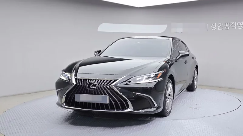 Lexus ES