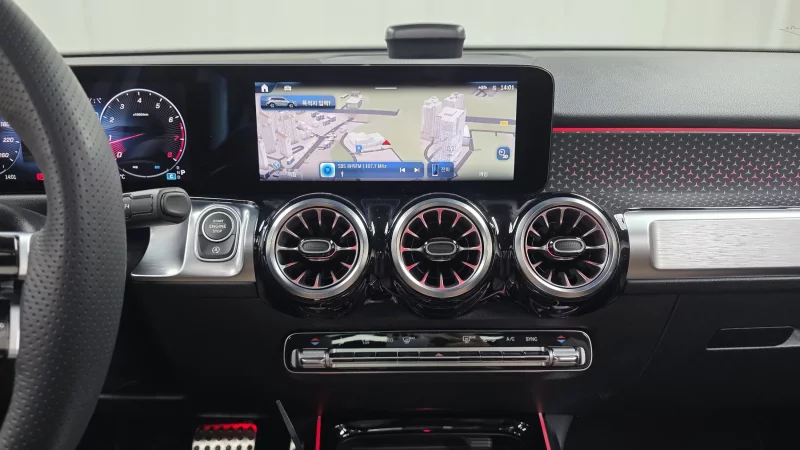 Mercedes-Benz GLB-Class