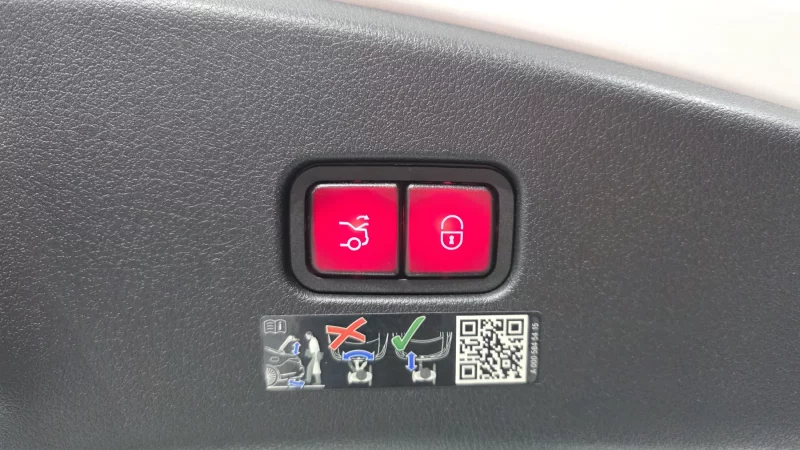 Mercedes-Benz CLE-Class