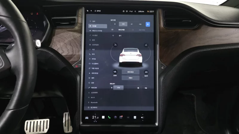 Tesla MODEL X