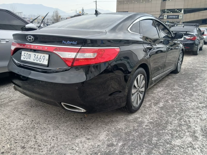 Hyundai Grandeur