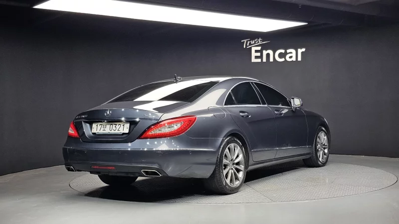 Mercedes-Benz CLS-Class